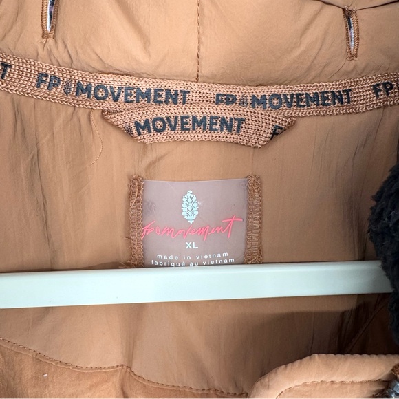 FP Movement Free People NWT Outpost Bomber Jacket Size XL in Bright Cedar
Combo - Picture 8 of 11